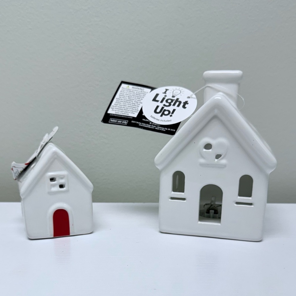 New Hobby Lobby Set of 2 Ceramic light up ceramic houses with heart cutouts